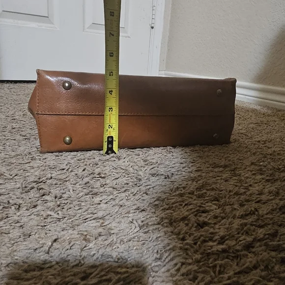 Patricia Nash Brown and Tan Stitched Ouine and Squares with Circles in them - Picture 13 of 15